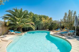 Swimmingpoolen hos eller tæt på Mas Rose - Villeneuve-lès-Montréal