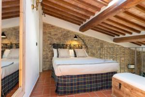 En eller flere senge i et værelse på Villa Ida + 23 billeder