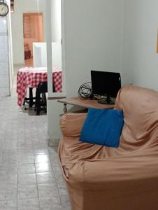 TV a/nebo společenská místnost v ubytování Casa 5 min of the Sorocaba Centro bus station