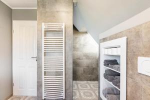 Koupelna v ubytování Ferienwohnung Hafenblick + 33 fotografií