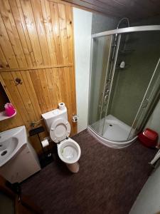 Bilik mandi di FELIX hostel