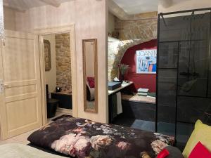 Postel nebo postele na pokoji v ubytování Gite Vert - Paradis de Provence