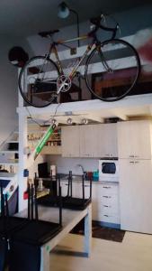 Η κουζίνα ή μικρή κουζίνα στο Casa Bartali - apartment with free parking and garage