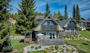 Κήπος έξω από το Chalets zum Latschen