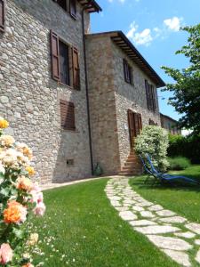 Agriturismo La Torraccia外面的花园