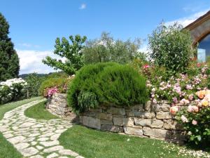 Agriturismo La Torraccia外面的花园