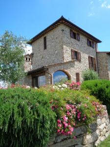 Agriturismo La Torraccia外面的花园