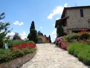 Agriturismo La Torraccia外面的花园