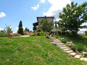 Agriturismo La Torraccia外面的花园