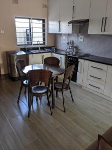 Kuchyň nebo kuchyňský kout v ubytování Waterfalls Landing