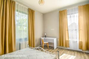 Katil atau katil-katil dalam bilik di Qazaq house