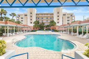 an image of a swimming pool at a hotel at Oceanwalk 17-502 in Chicken Island