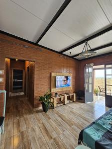 Μια τηλεόραση ή/και κέντρο ψυχαγωγίας στο Rancho Cata Vento +26 φωτογραφίες