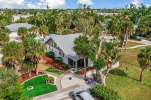 Κήπος έξω από το Sanibel Shores B1