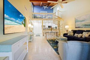 Χώρος καθιστικού στο Coquina Beach 1H