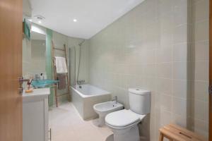 Koupelna v ubytování Vista Formosa Panoramico + 13 fotografií