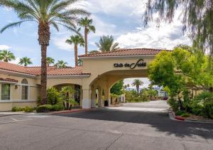a building with a sign that reads city of anaheim at Club de Soleil All-Suite Resort in Las Vegas
