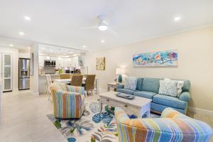 Η κουζίνα ή μικρή κουζίνα στο Villa Sanibel 3A