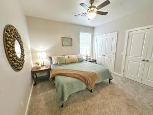 Galeriebild der Unterkunft Edmond Fresh Modern townhouse in Edmond