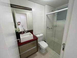 Ένα μπάνιο στο cód 63 · Apartamento sofisticado com 2 suítes!