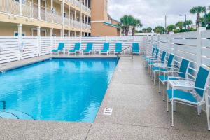 Bazén v ubytování Crystal Sands 111A nebo v jeho okolí