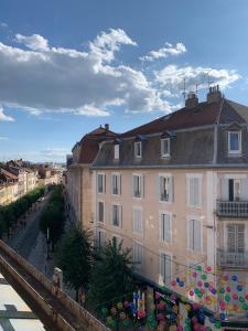 Bygningen som lejligheden ligger i + 8 billeder