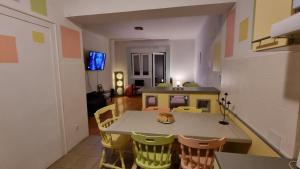 Η κουζίνα ή μικρή κουζίνα στο Apartment O.K.
