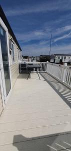 Rõdu või terrass majutusasutuses Hayling Island Caravan