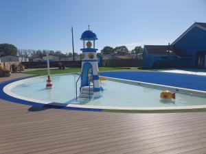 Bassein majutusasutuses Hayling Island Caravan või selle lähedal +6 fotot