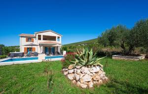 Πισίνα στο ή κοντά στο Gorgeous Home In Labin