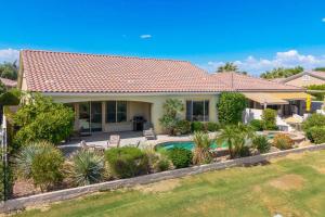 Gallery image of Desert Fairway Oasis in Myoma