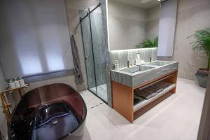 Koupelna v ubytování Padam Boutique Hotel + 75 fotografií