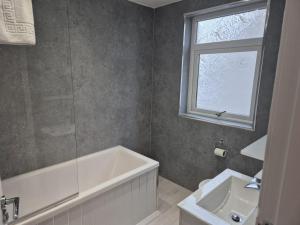 Ένα μπάνιο στο Seafield Crt, North Shore Beach +10 φωτογραφίες