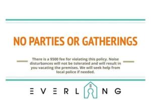 Mount Hollyにある3BR Cozy Mt. Holly River Retreat USNWC Fire Pitのパーティーや証明書の禁止を示す標識