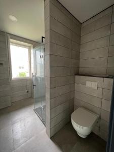 Koupelna v ubytování House with garden near Castres city center