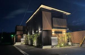 Bangunan di mana terletaknya rumah percutian