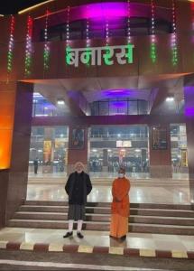 Επισκέπτες που μένουν στο Varanasi Holiday Stay