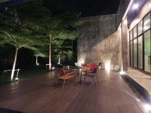 罗勇胡德里斯酒店的休息区