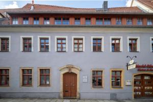 Budova, kde se apartmán nachází + 7 fotografií
