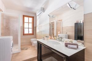 Scano MontiferroにあるMeravigliosa Villa In Collinaのギャラリーの写真