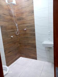 Ένα μπάνιο στο Casa aconchegante-Pontal Norte