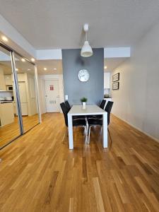 Imagine din galeria proprietății Cozy Apartment with Sauna near City Center în Turku