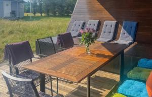 Φωτογραφία από το άλμπουμ του Beautiful Home In Borhaug With House Sea View σε Borhaug