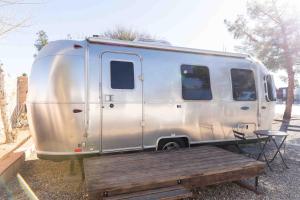 Fotografie z fotogalerie ubytování Desert Dream Airstream v destinaci Yucca Valley + 33 fotografií