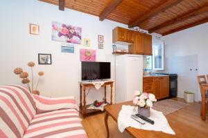 Η κουζίνα ή μικρή κουζίνα στο Apartment Kampor 5014b