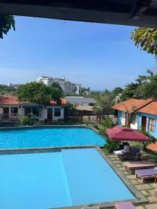 Piscina de la sau aproape de Star Hill Village Phú Quốc