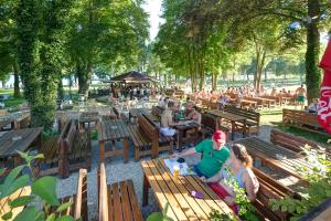 Gestir sem dvelja á Hotel Leimer Bräu
