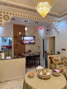 Joogid majutusasutuses Appartement moderne à Meknès Wi-Fi fibre clim et coin café élégant