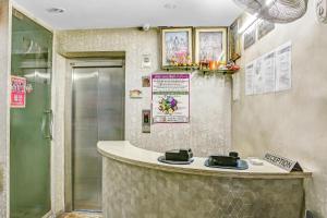 Φωτογραφία από το άλμπουμ του SPOT ON Hotel O Crown Continental στο Νέο Δελχί
