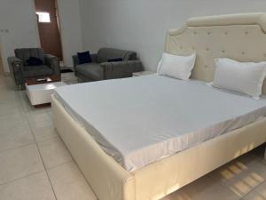 Galería fotográfica de RESIDENCE EL HADJI ANNEXE - les Mamelles en Dakar 8 fotos más